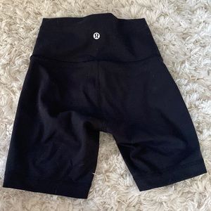 lululemon biker shorts 6”